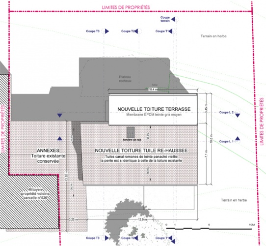 Intgration d'une maison neuve dans une ferme dsafecte : 13-027 - PRO-DCE - PLAN TOITURE